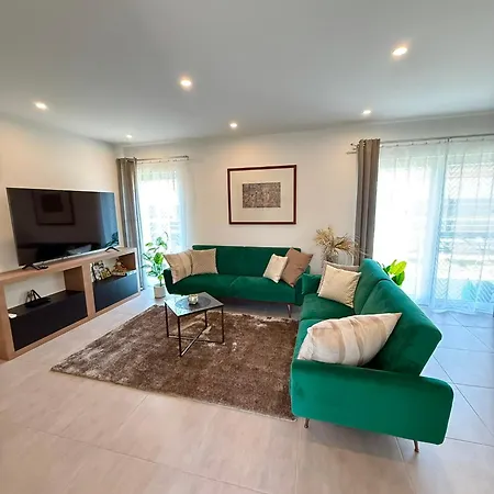 Local-lux Garden A- 2 Bedrooms-terrace * Kecskemet