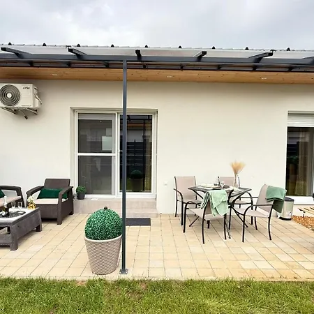 Apartment Local-lux Garden A- 2 Bedrooms-terrace