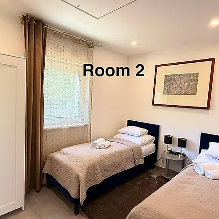 Apartment Local-lux Garden A- 2 Bedrooms-terrace Kecskemet