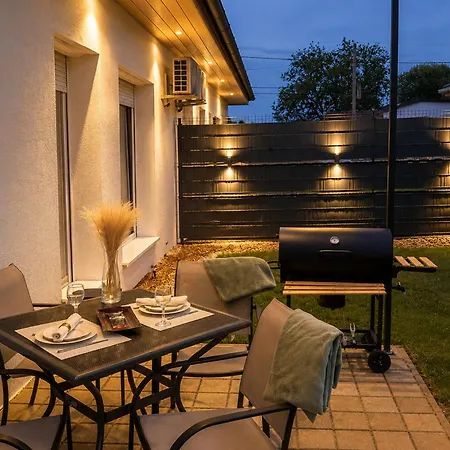 Apartment Local-lux Garden A- 2 Bedrooms-terrace